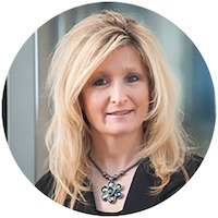 Crystal Cobb headshot