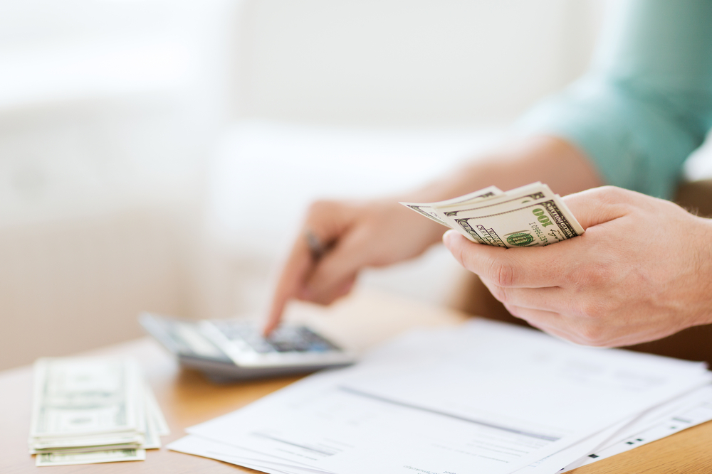 Budgeting 101 | Image source: Shutterstock.com / Photographer: Syda Productions