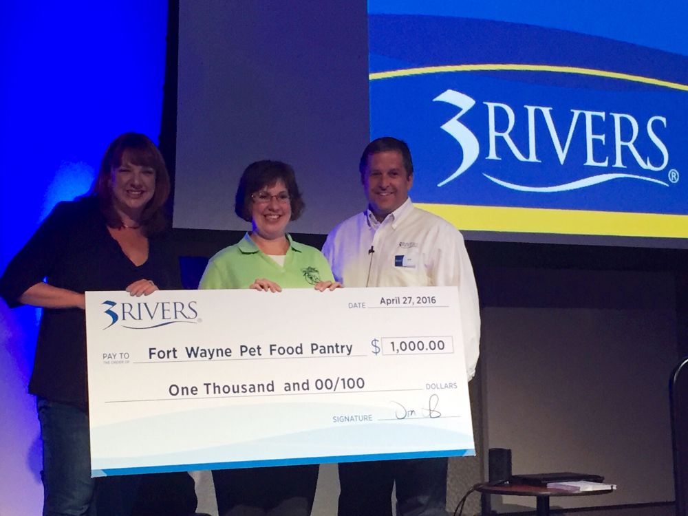 3Rivers hosted a pet food drive at our all-employee meeting and surprised the Fort Wayne Pet Food Pantry with a $1,000 check, April 2016.