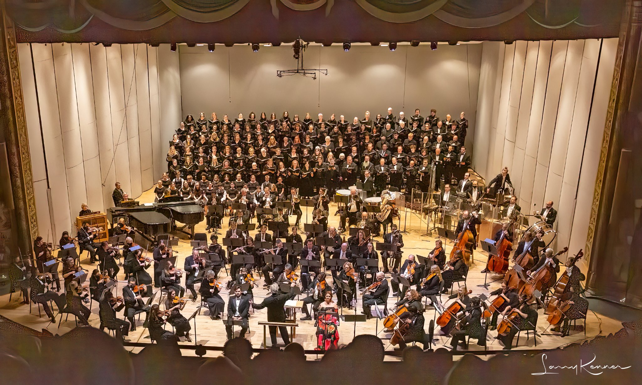 Fort Wayne Philharmonic on Stage