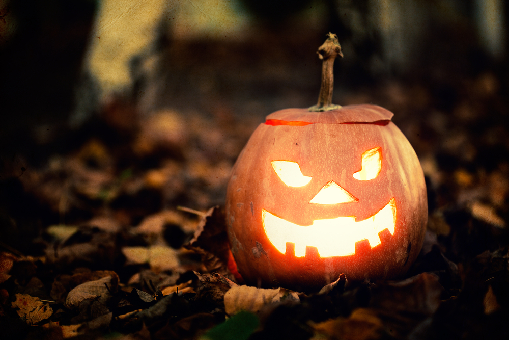 Halloween on a Budget | Image source: Shutterstock.com / Photographer: Merydolla