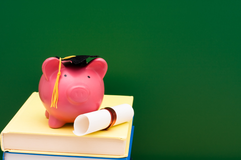 Student Loan Repayment Tips | Image source: Shutterstock.com / Photographer: karen roach